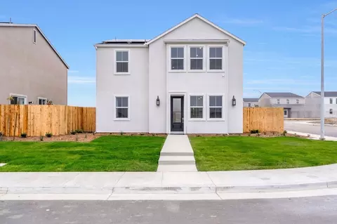 Exterior - 5415 Calle Abrigada, Bakersfield, CA 93311 photo 3 of 5