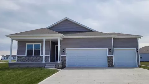2609 Chan Dr, Adel, IA 50003