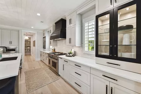 Kitchen - 1672 Shearer Rd, Davidson, NC 28036 photo 4 of 6