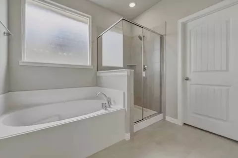Bath - 1201 Colca Dr, Springtown, TX 76082 photo 2 of 4