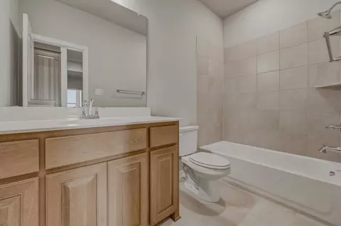 Bath - 1201 Colca Dr, Springtown, TX 76082 photo 4 of 4