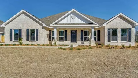 400 Schubert Dr, Pensacola, FL 32504