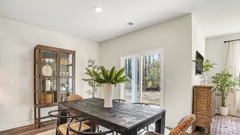 Dining - 826 Farmers Passage Loop, Loris, SC 29569 photo 1 of 3