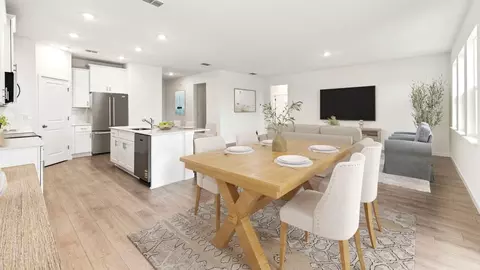 Dining - 325 E Merimont Ln, Ormond Beach, FL 32174 photo 1 of 2