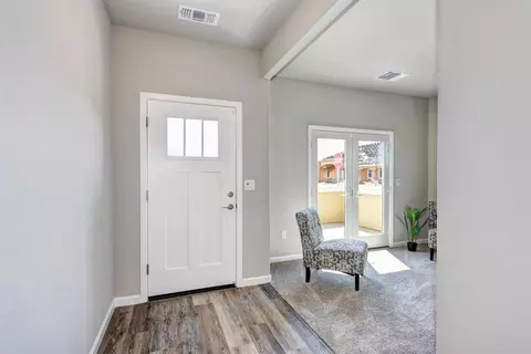 Entry Way - 1165 Nicklaus Rd, Galt, CA 95632 photo 1 of 6