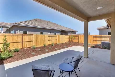 Exterior - 1165 Nicklaus Rd, Galt, CA 95632 photo 3 of 24
