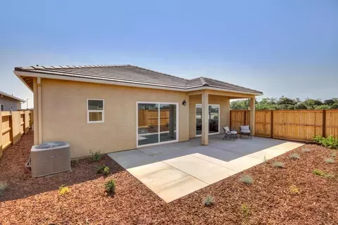Exterior - 1165 Nicklaus Rd, Galt, CA 95632 photo 5 of 24