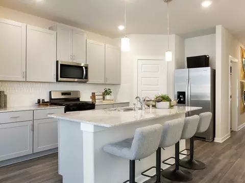 5004 Redbud Valley Dr, Pearland, TX 77584