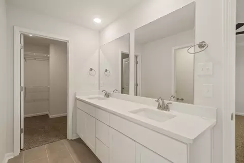 Bath - 5013 Tullamore Dr, Aiken, SC 29801 photo 2 of 2