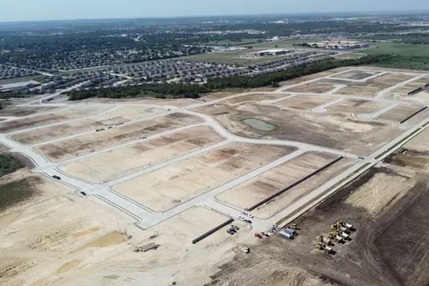 View/Area - 1000 Stonehaven Ln, Crowley, TX 76036 photo 10 of 16