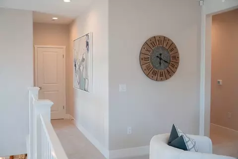 Entry Way - 3707 W Owen Ave, Visalia, CA 93291 photo 2 of 4