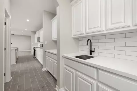 Entry Way - 119 Cabin St, Laredo, TX 78046 photo 3 of 3