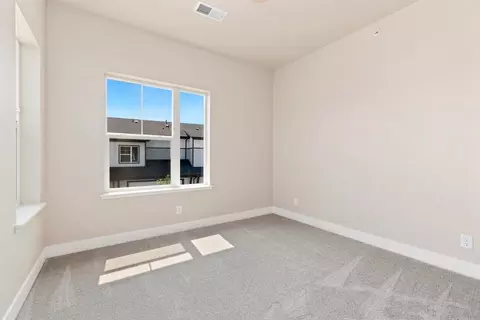 Bedroom - 6838 Stonebrook Dr, Timnath, CO 80547 photo 3 of 4