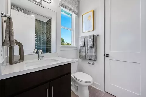 Bath - 1621 Alasio Dr, Leander, TX 78641 photo 4 of 7
