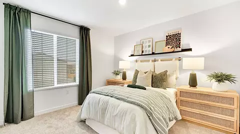 Bedroom - 8809 Ballingarry Ave, Bakersfield, CA 93311 photo 4 of 7