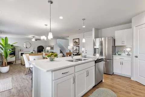 Kitchen - 95 Avery Pines Way, Cameron, NC 28326 photo 4 of 7