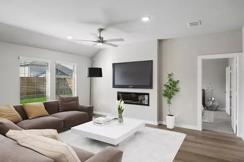 Living - 6604 Denim Dr, Crowley, TX 76036 photo 8 of 11