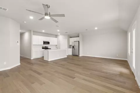 Living - 6604 Denim Dr, Crowley, TX 76036 photo 6 of 11
