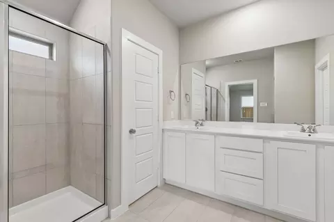 Bath - 6604 Denim Dr, Crowley, TX 76036 photo 1 of 8