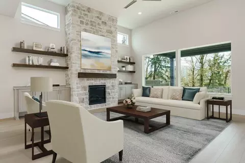 Living - 1318 E Luna St, Newberg, OR 97132 photo 1 of 1