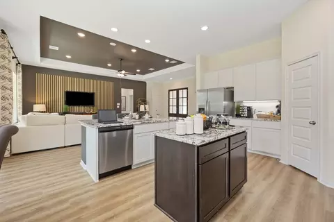 Kitchen - 13621 Armstrong St, Conroe, TX 77303 photo 14 of 14