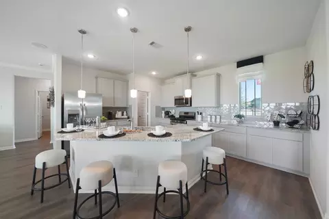 Kitchen - 13621 Armstrong St, Conroe, TX 77303 photo 6 of 14