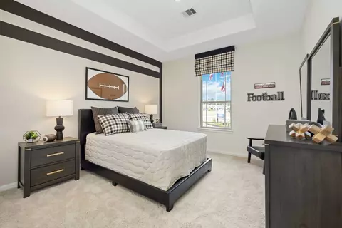 Bedroom - 13621 Armstrong St, Conroe, TX 77303 photo 10 of 14