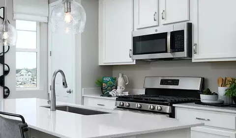 Kitchen - 546 S Richfield St, Aurora, CO 80017 photo 3 of 3