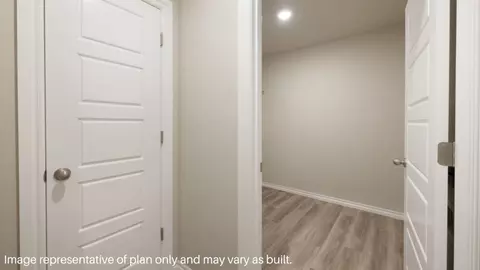 Entry Way - 5601 Windstone Dr, Norman, OK 73072 photo 5 of 5