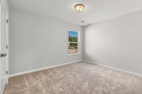 Bedroom - 215 Silk Oak Dr, Moncks Corner, SC 29461 photo 5 of 11