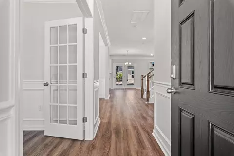 Entry Way - 215 Silk Oak Dr, Moncks Corner, SC 29461 photo 2 of 12