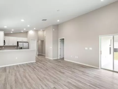 Living - 612 Ituna Cir, Winter Haven, FL 33881 photo 1 of 5