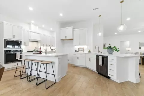 Kitchen - 301 Wickham Way, Centerton, AR 72719 photo 18 of 20