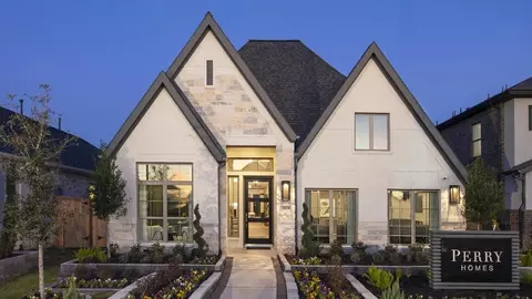 Exterior - 15307 Le Reve Ln, Conroe, TX 77302 photo 5 of 9