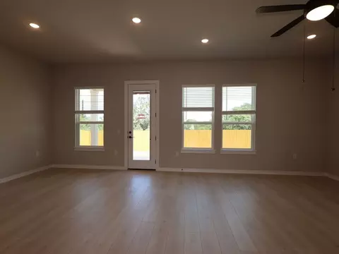 Living - 275 Callahan Loop, Buda, TX 78610 photo 5 of 8