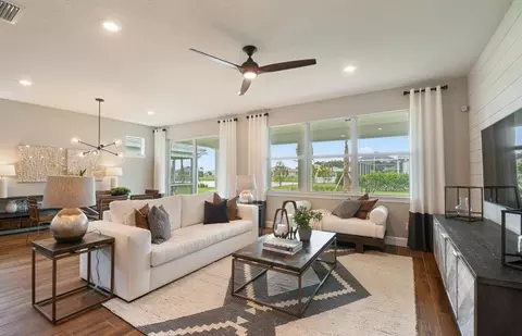 Living - 1205 Haven Cir, Vero Beach, FL 32960 photo 2 of 3