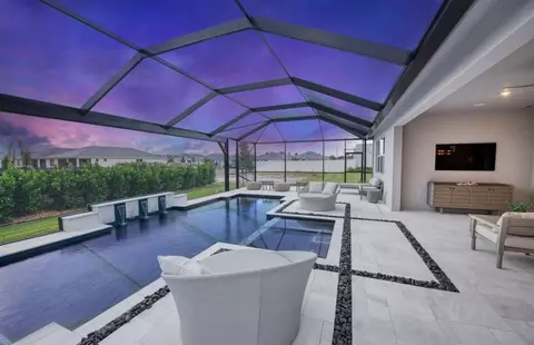 Exterior - 1205 Haven Cir, Vero Beach, FL 32960 photo 4 of 5
