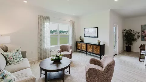 Living - 22113 Aleutian Ave, Foley, AL 36535 photo 4 of 4