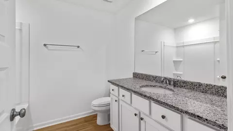 Bath - 22113 Aleutian Ave, Foley, AL 36535 photo 4 of 5