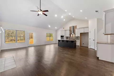 Living - 5 Mitchell Rd, Fortson, GA 31808 photo 1 of 2