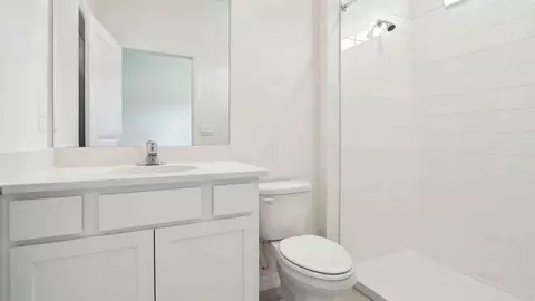 Bath - 5204 NW 41st Loop, Ocala, FL 34482 photo 4 of 4