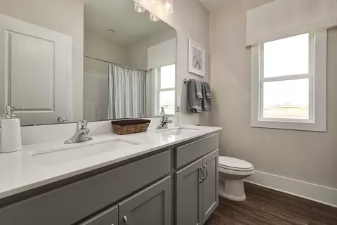 Bath - 35 Overland Pass, Arab, AL 35016 photo 7 of 16