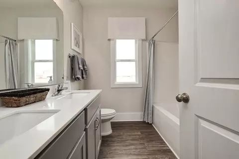 Bath - 35 Overland Pass, Arab, AL 35016 photo 11 of 16