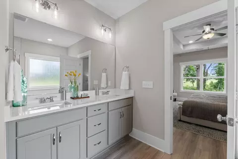 Bath - 35 Overland Pass, Arab, AL 35016 photo 16 of 16