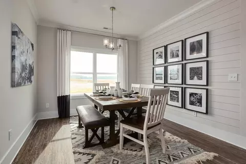 Dining - 35 Overland Pass, Arab, AL 35016 photo 1 of 3