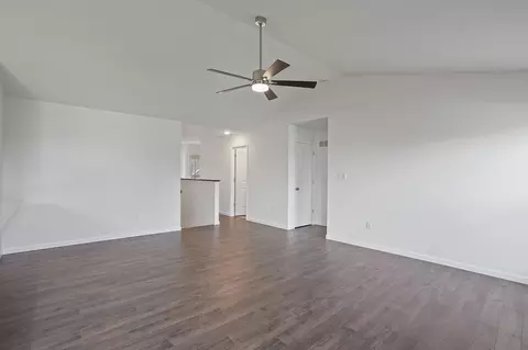 Living - 2341 Castle Hill Dr, Rolla, MO 65401 photo 3 of 5