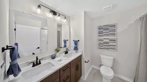 Bath - 4325 Round Table Dr, Gastonia, NC 28056 photo 12 of 14