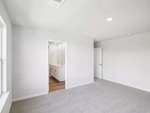 2751 Hawthorne Way, College Park, GA 30337