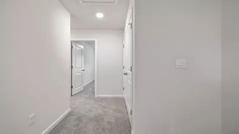 Entry Way - 809 Embark Cir, Greer, SC 29651 photo 5 of 11