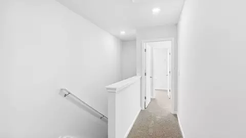 Entry Way - 809 Embark Cir, Greer, SC 29651 photo 10 of 15
